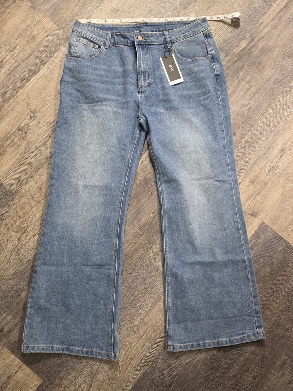 EM Wide Leg Jeans 2XL Light Wash High Rise Stretch Denim Flare MSRP $58